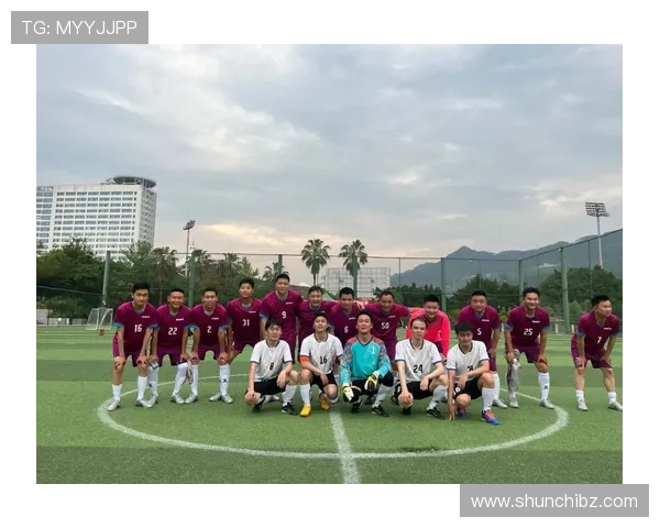 前侧技术足球明星的崛起与影响力分析及其对现代足球战术的启示