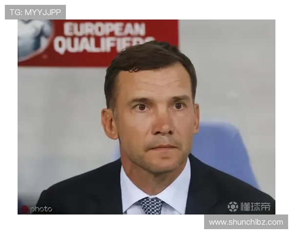 出道前后的足球明星成长轨迹与职业生涯的精彩对比分析