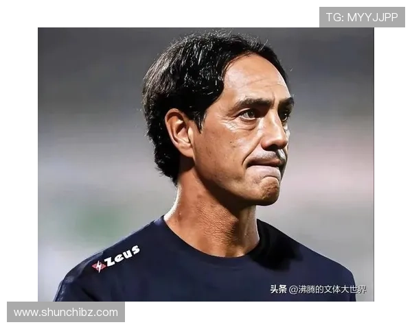 警察足球明星的真实身份揭晓他在绿茵场上的传奇故事