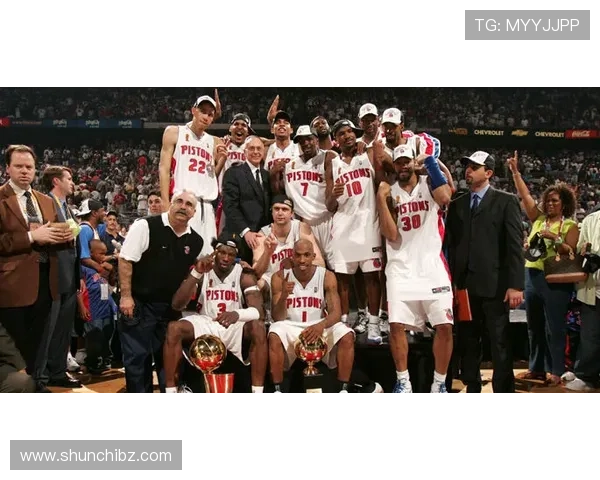 当足球巨星与篮球传奇在同一舞台上碰撞出怎样的火花与友谊